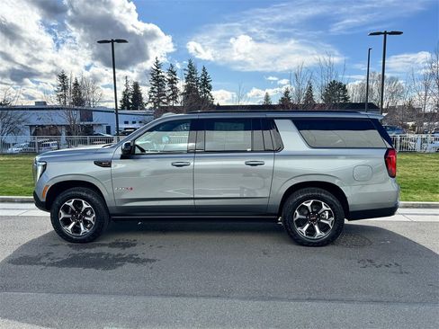 New 2026 GMC Yukon XL AT4 Ultimate image 2