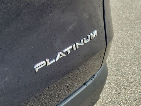 New 2026 Toyota Grand Highlander Platinum AWD/4WD image 8