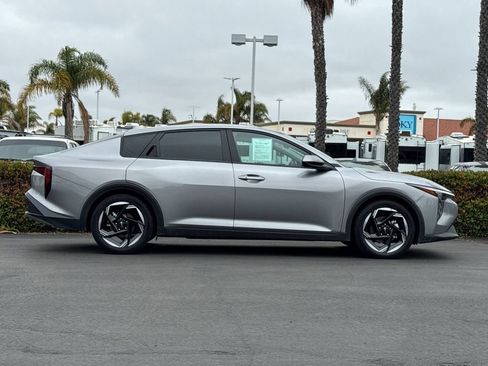 Used 2025 Kia K4 EX FWD image 3
