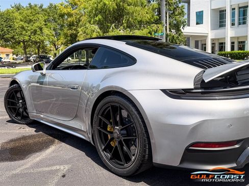 Used 2025 Porsche 911 Carrera 4 GTS AWD/4WD image 44