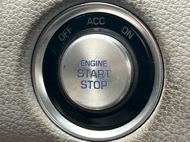 Used 2015 Hyundai Genesis 5.0 RWD image 14
