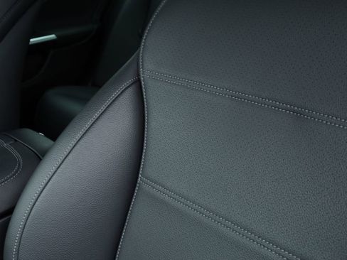 Used 2024 Mercedes-Benz C 300 Sedan image 20