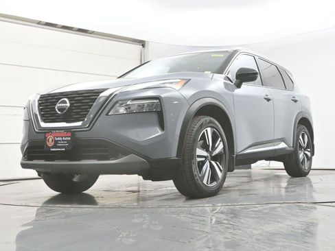 Used 2021 Nissan Rogue SL AWD/4WD image 29
