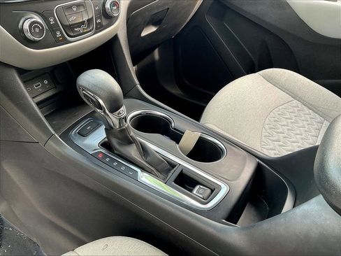 Used 2023 Chevrolet Equinox LS AWD/4WD image 19