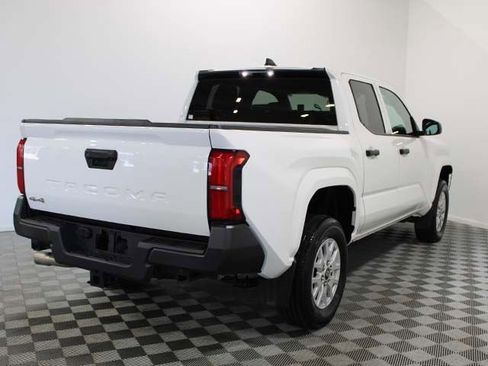 Used 2024 Toyota Tacoma SR AWD/4WD image 6
