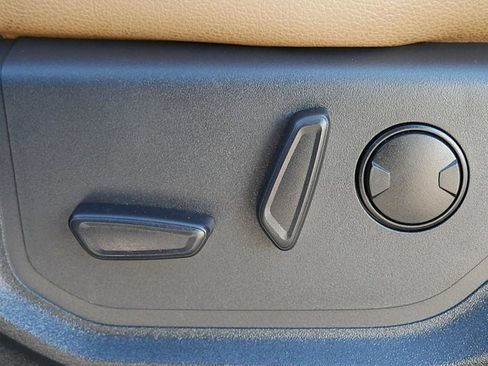 Used 2022 Ford F250 Lariat w/ Lariat Value Package image 13