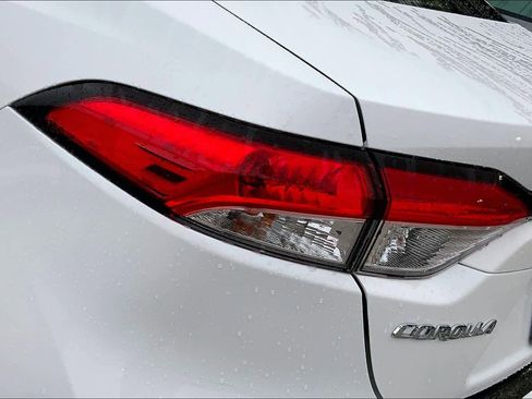Used 2026 Toyota Corolla LE FWD image 28