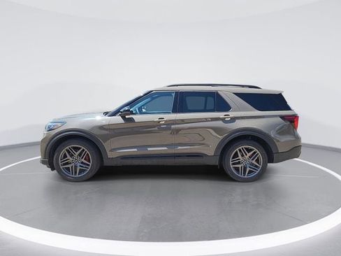 New 2026 Ford Explorer ST-Line w/ ST-Line Street Pack RWD image 1