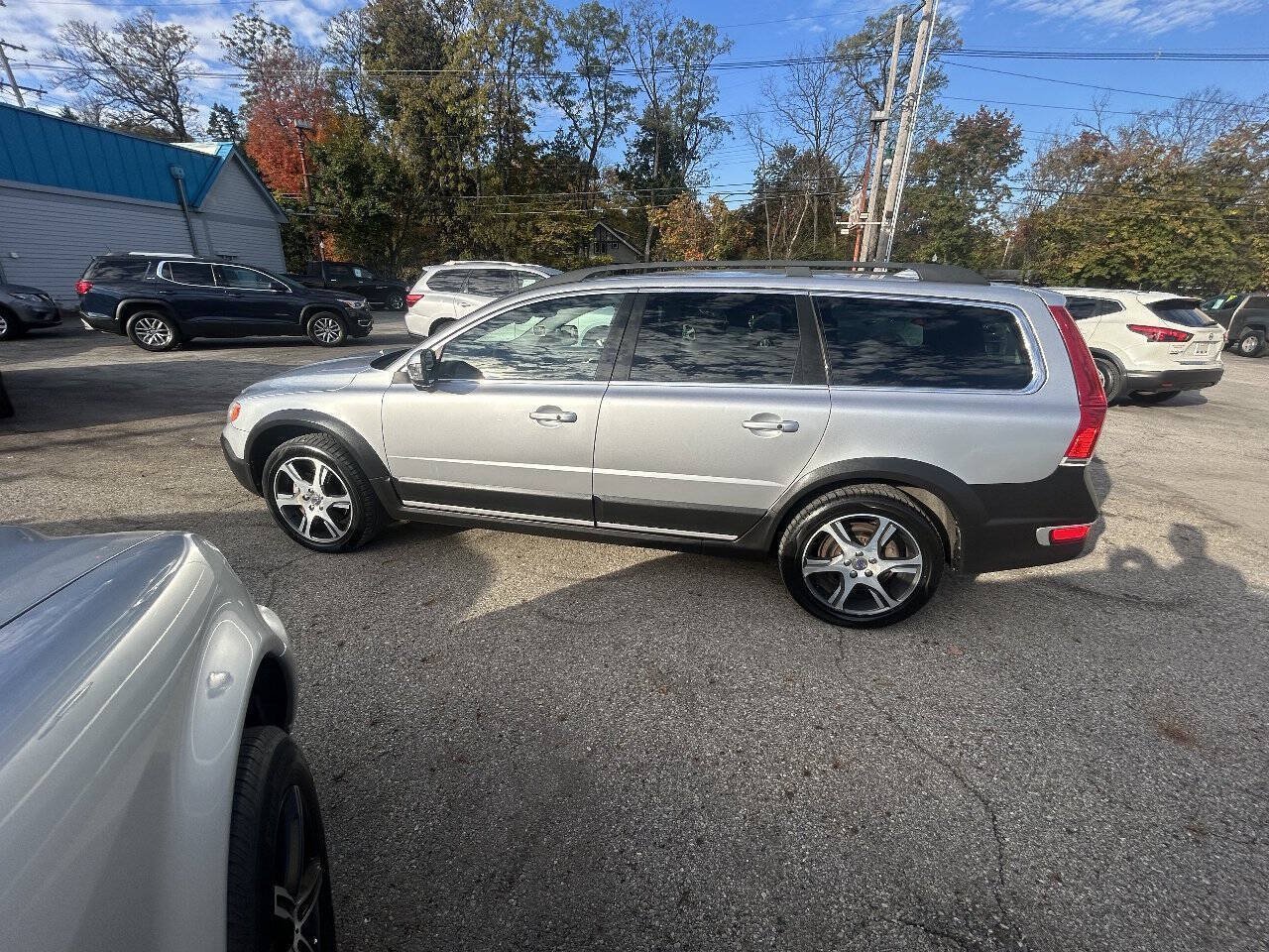Used 2015 Volvo XC70 T6 w/ Proximity Package AWD/4WD image 4