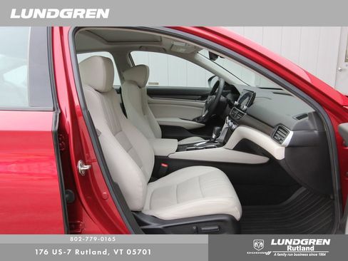 Used 2019 Honda Accord EX-L image 9