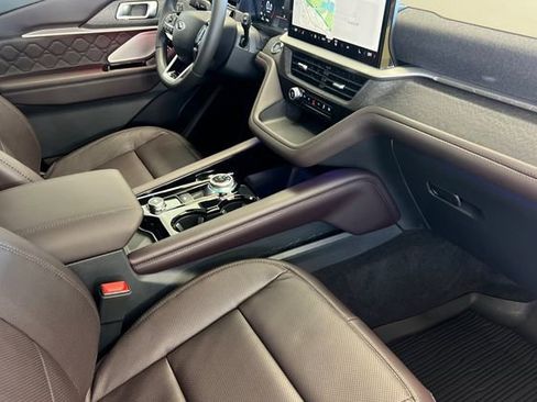 New 2026 Ford Explorer Platinum w/ LUX Leather Package image 17