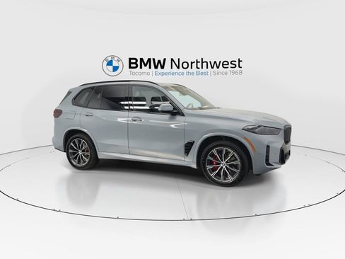 New 2026 BMW X5 xDrive40i w/ M Sport Package AWD/4WD image 6