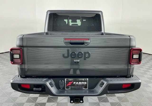 Used 2024 Jeep Gladiator Sport AWD/4WD image 6