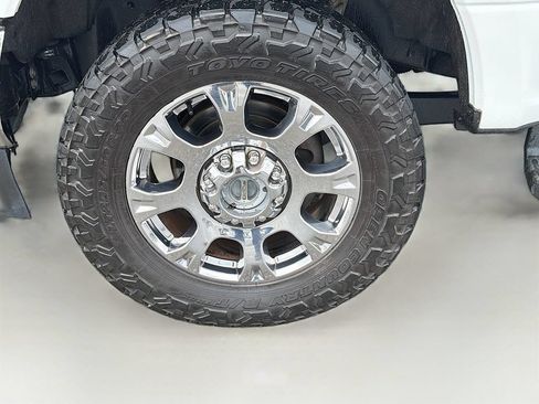 Used 2022 Ford F250 Lariat w/ Lariat Ultimate Package AWD/4WD image 33
