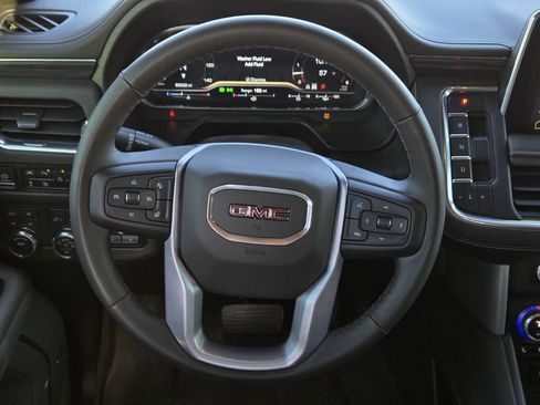 Used 2023 GMC Yukon XL SLT w/ SLT Luxury Package image 24