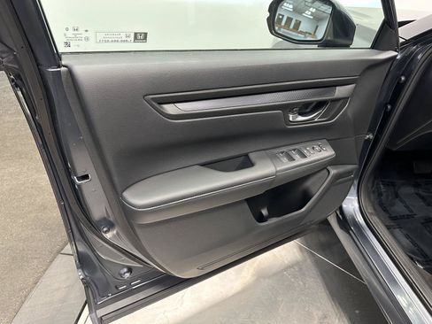 Certified 2025 Honda CR-V EX image 13