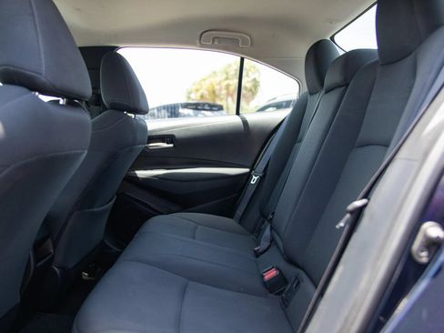 Used 2021 Toyota Corolla LE FWD image 18