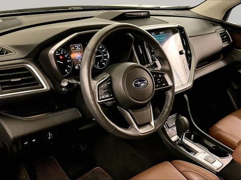 Used 2023 Subaru Ascent Touring AWD/4WD image 12