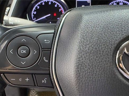 Used 2019 Toyota Camry SE image 23