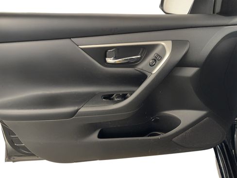 Used 2016 Nissan Altima 2.5 S w/ Power Driver Seat Package image 14