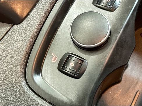 Used 2014 Ford Focus SE w/ SE Winter Package image 19