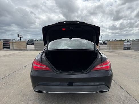 Used 2018 Mercedes-Benz CLA 250 image 9