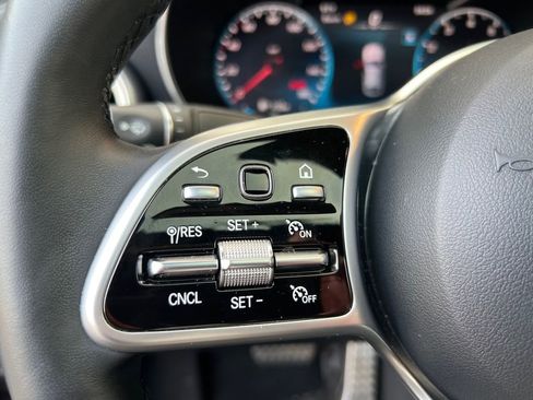 Used 2022 Mercedes-Benz GLC 300 4MATIC Coupe image 14