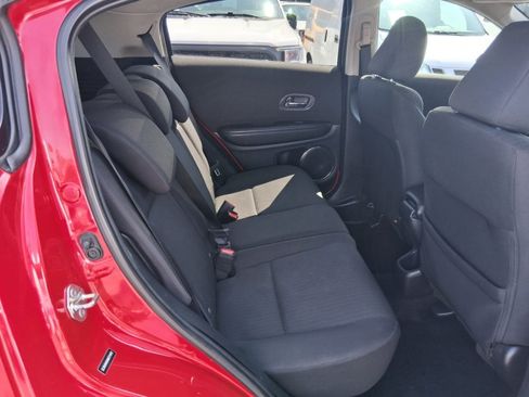 Used 2017 Honda HR-V EX image 11
