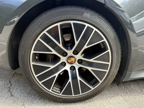 Used 2021 Porsche Taycan RWD image 16