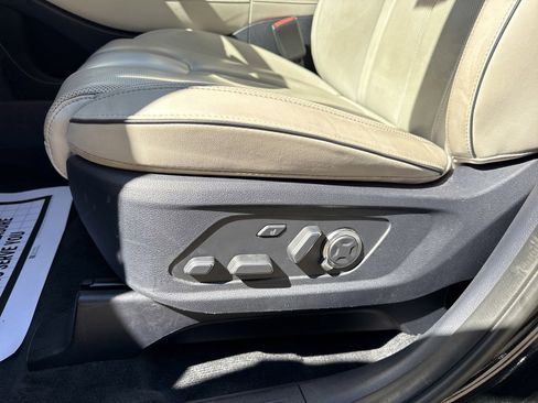 Used 2024 Hyundai Palisade Calligraphy image 12