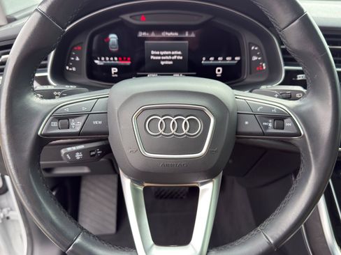 Used 2022 Audi Q8 Premium Plus image 12