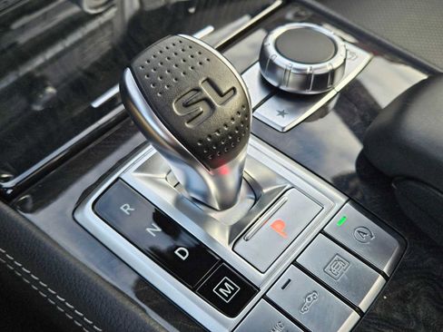 Used 2017 Mercedes-Benz SL 550 image 31