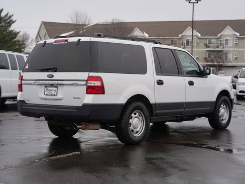 Used 2017 Ford Expedition EL XL image 3