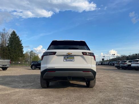 Used 2025 Chevrolet Equinox LT FWD image 9