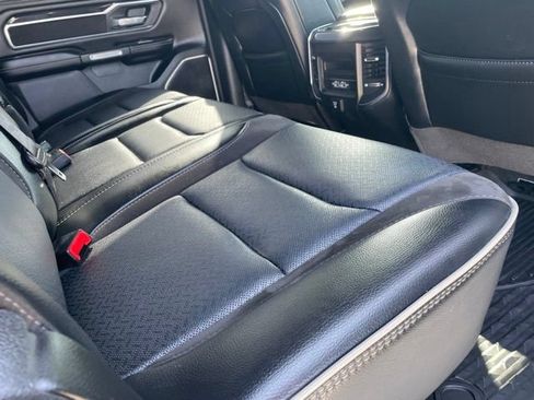 Used 2022 RAM 1500 Laramie w/ Sport Appearance Package AWD/4WD image 14