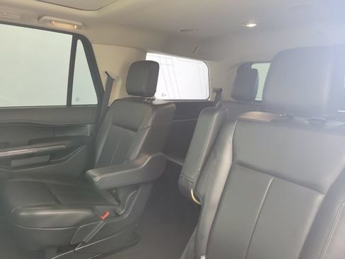 Used 2022 Ford Expedition XLT RWD image 13