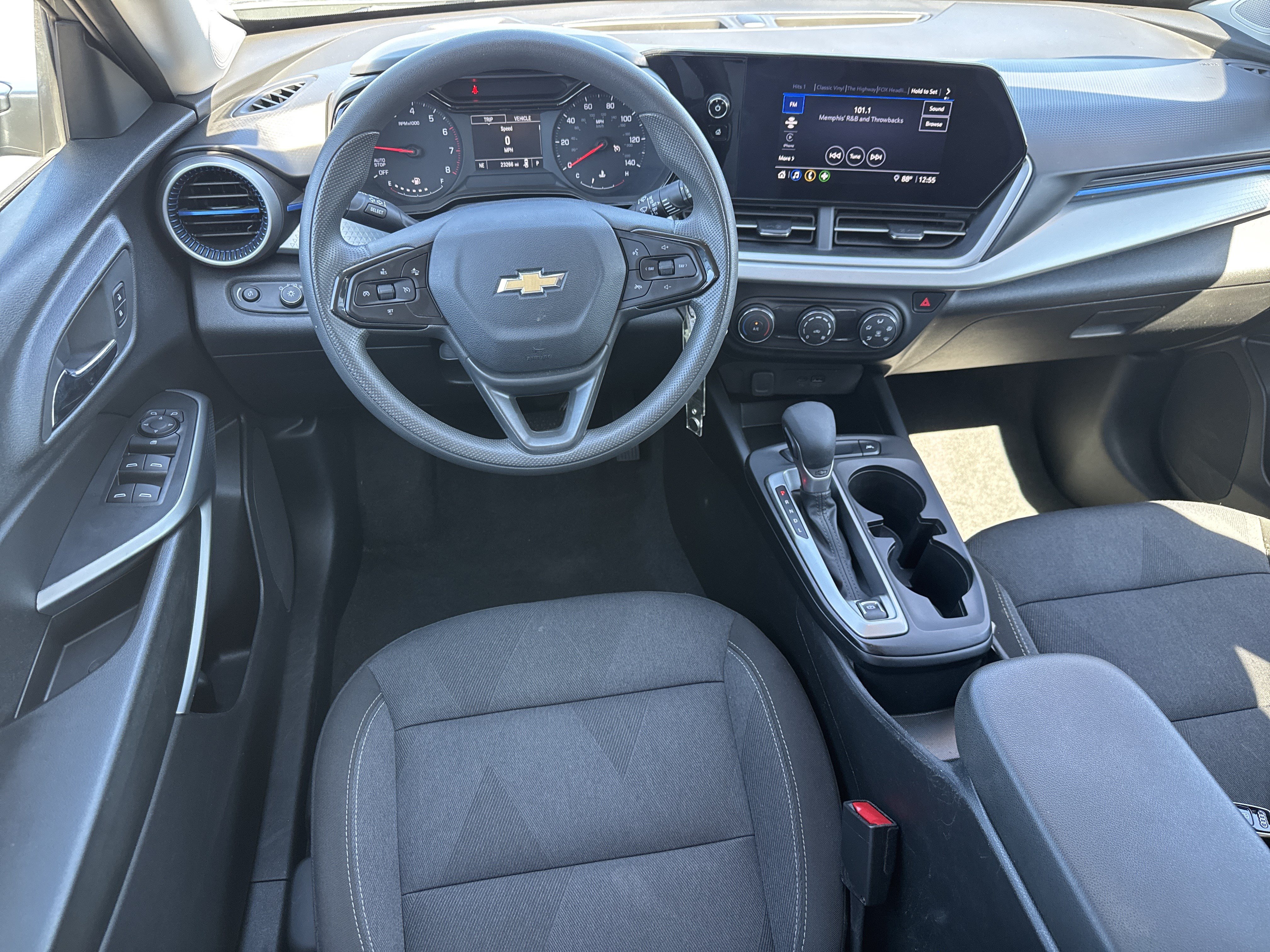 Used 2026 Chevrolet Trax LS FWD image 7