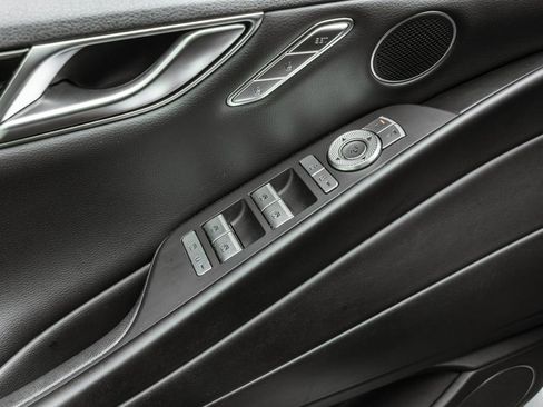 Used 2023 Genesis G80 2.5T image 13