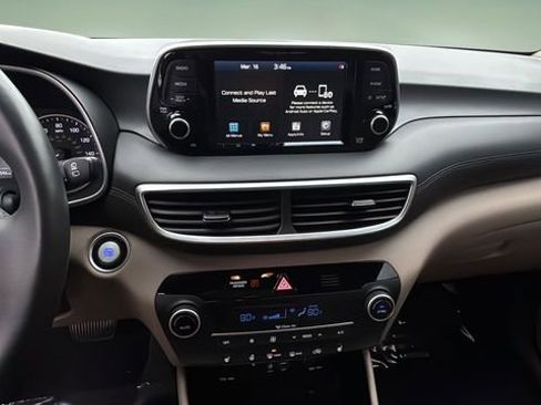 Used 2020 Hyundai Tucson Limited FWD image 25