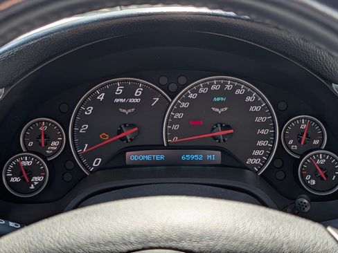Used 2006 Chevrolet Corvette Coupe w/ Preferred Equipment Group RWD image 29