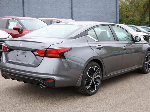 New 2025 Nissan Altima 2.5 SR image 5