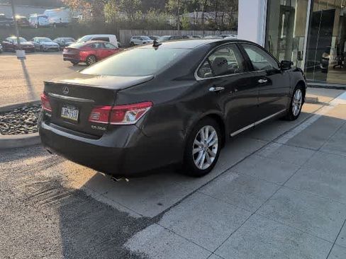 Used 2010 Lexus ES 350 FWD image 5