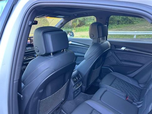 Used 2024 Audi SQ5 Premium Plus image 42