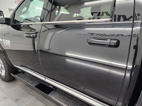 Used 2018 RAM 2500 Limited image 30