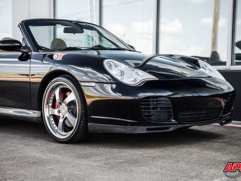 Used 2004 Porsche 911 Carrera 4S AWD/4WD image 32