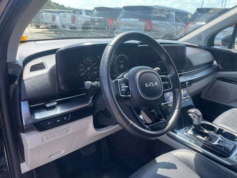 Used 2022 Kia Carnival SX Prestige FWD image 11