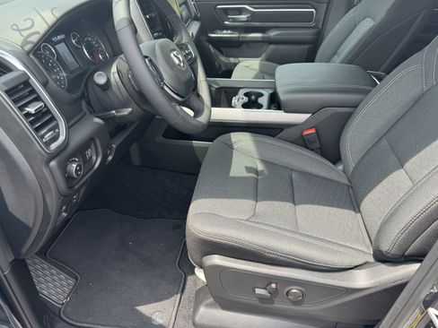 Used 2026 RAM 1500 Big Horn w/ Night Edition AWD/4WD image 7