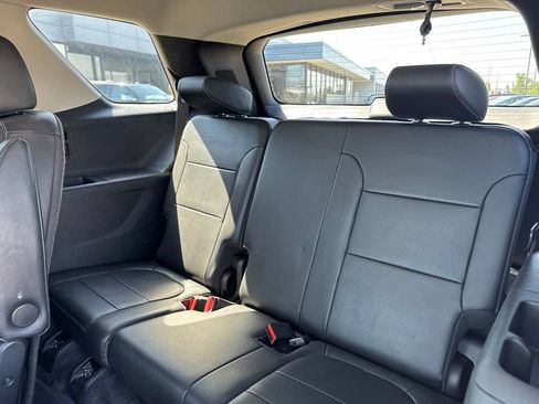 Used 2019 Chevrolet Traverse Premier w/ Redline Edition AWD/4WD image 16