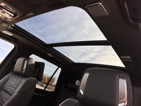 Certified 2026 Cadillac Escalade Platinum Sport image 24