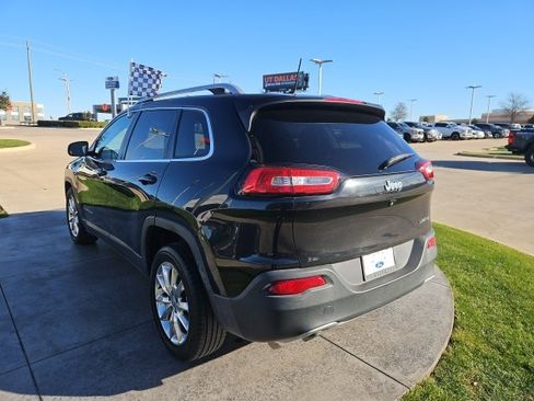 Used 2016 Jeep Cherokee Limited image 5